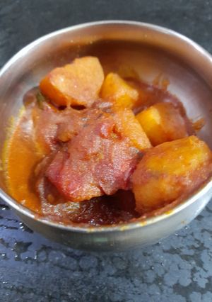 আলুর দম (aloor dum recipe in Bengali) রেসিপির প্রধান ছবি
