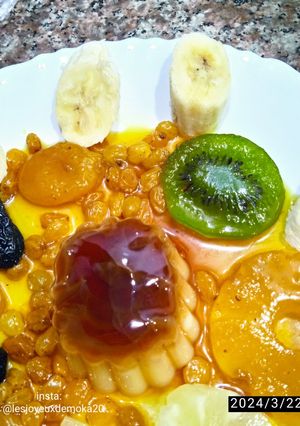 Une photo de Dessert aux fruits secs (Kiwi 🥝ananas🍍 abricots 🟠 pruneau ⚫ raisin sec)