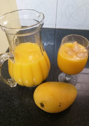 A picture of Mango juice.