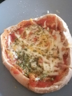 Una foto de Pizza de pan