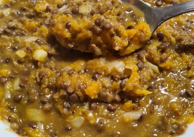 Modo più semplice a Fai  Veloce Zuppa di lenticchie e zucca rossa