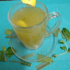 A picture of Mint And Lemon Grass Detox Drink (sugar free).