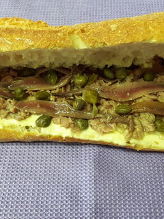 Foto principal de Bocata de salazones Miliet