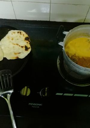 Gambar Capati Tepung Gandum dan Kari Ayam Pantas tanpa Santan