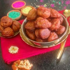 A picture of Gulgule/ Bihar Special Gulgule/Meethe Gulgule For Holi Celebration 🌈.