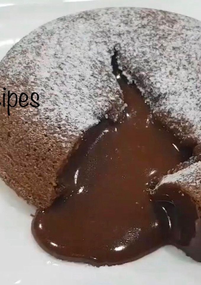 சாக்லேட் லாவா கேக்😋 செய்முறை முக்கிய புகைப்படம்