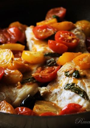 Foto de Tranche de Bacalhau na Frigideira, com Tomate Cereja