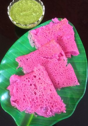 A picture of Beetroot Neer Dosa.