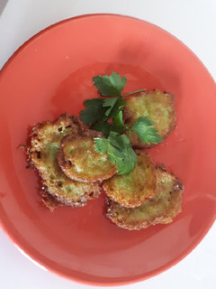 Una foto de Frituritas de bacalao con amor 😍❤