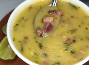 Foto de Caldo de Aipim com Bacon (Atualizado)