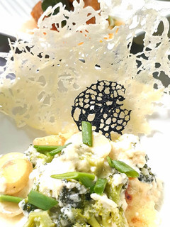 Una foto de Vegetales gratinados en salsa mornay