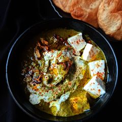 A picture of Palak paneer.