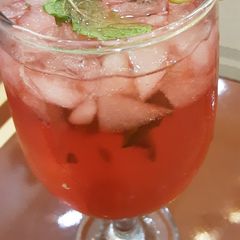 A picture of Refreshment drink.