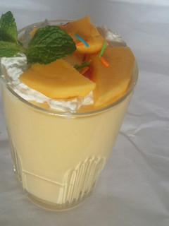 A picture of Eggless mango mouse.