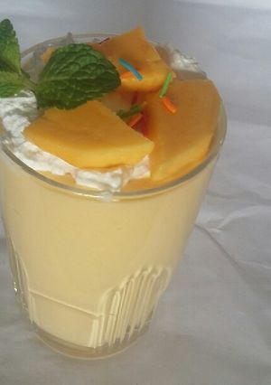 A picture of Eggless mango mouse.