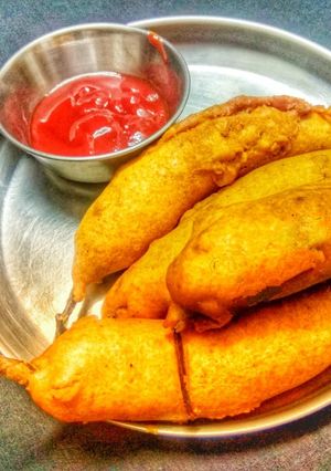 A picture of Mirchi vada.