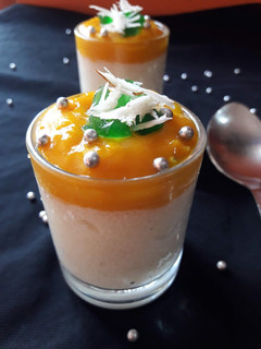 रवा पुडिंग विद मैंगो (Rawa pudding with mango recipe in Hindi) रेसिपी मुख्य फोटो
