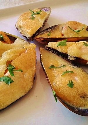 Foto principal de Mejillones con alioli gratinado