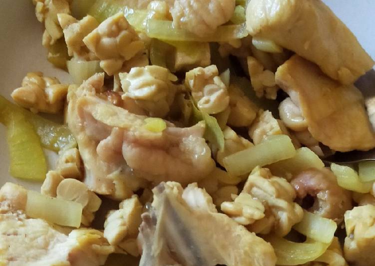 Cara Gampang Menyiapkan Tumis ayam tempe(menu diet), Bikin Ngiler