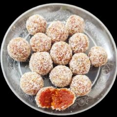 A picture of Papaya ladu.