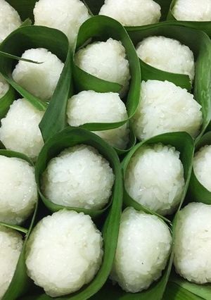 Hình của món Cơm rượu miền Nam.
