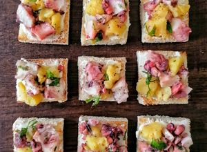 Foto di Tartine polpo e patate