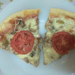 A picture of Mutton delight pizza#cookingwithtomatoes.