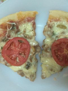 A picture of Mutton delight pizza#cookingwithtomatoes.