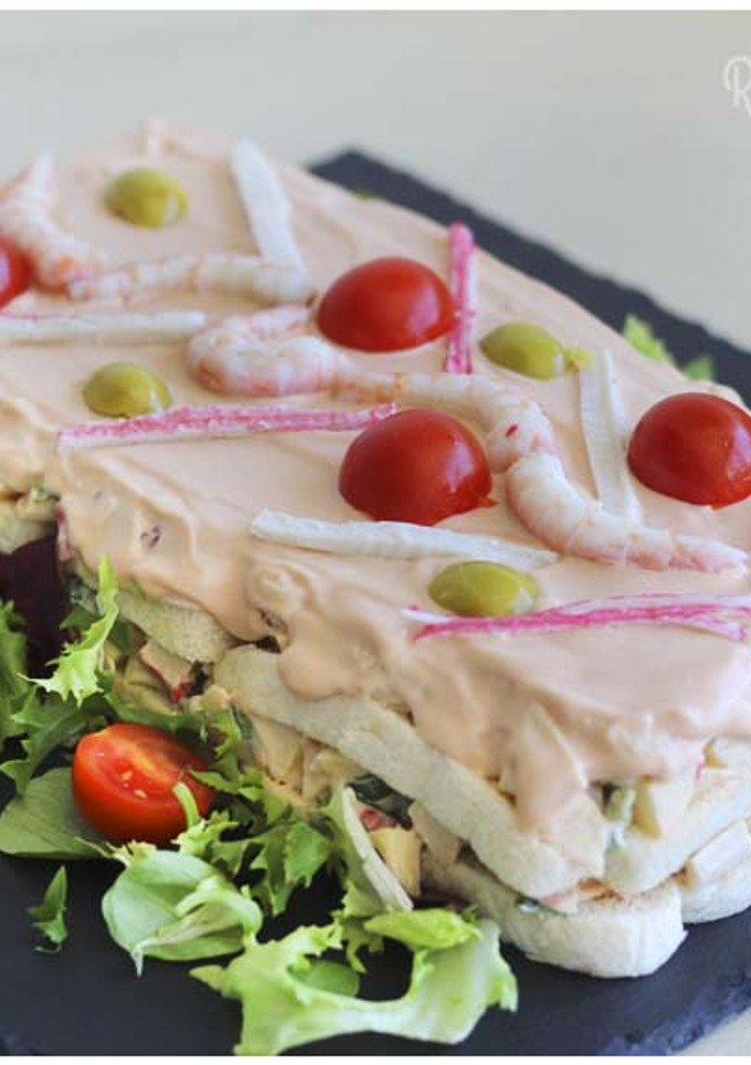Una foto de Pastel de pan de molde con frutos del mar