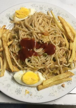 A picture of Chicken Spegethi.