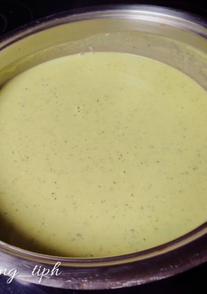 A picture of Zucchini Mascarpone Soup.