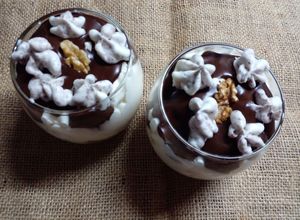 Una foto de Postres en vaso "Lucía" 💖💖