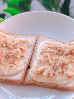 Hình của món Sandwich nhân phô mai tan chảy 🍞🍞.