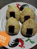 Onigiri Isi Nugget dan Abon Ikan