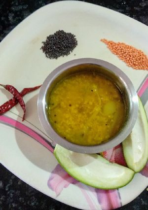 A picture of Raw mango dal.