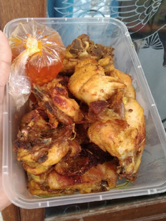Foto resep Ayam ungkep kelapa goreng