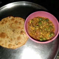 A picture of Kachori.