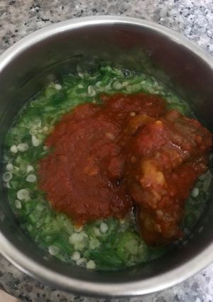 A picture of Okra and stew.