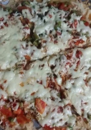पिज़्ज़ा पराठा (Pizza paratha recipe in hindi) रेसिपी मुख्य फोटो
