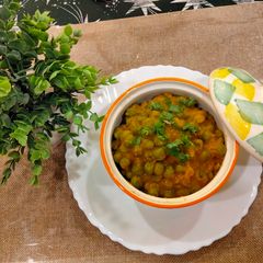 Buttery Green Peas Curry A picture of Buttery Green Peas Curry.