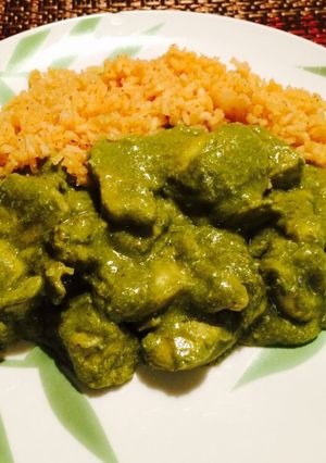 Una foto de Pollo en pipian verde💖