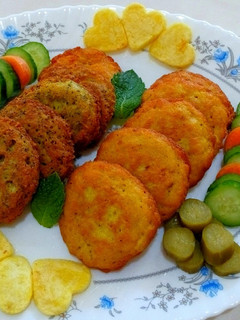 عکسی از دستور کوکو سیب زمینی خام