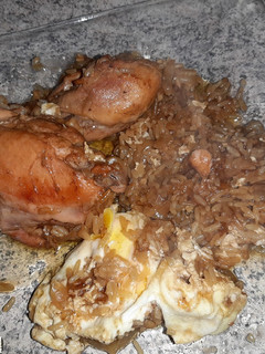 Una foto de Pollo a la olla con arroz