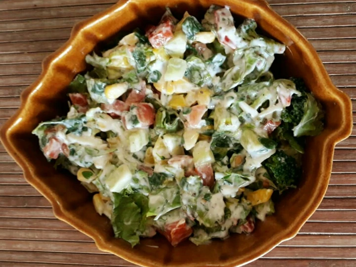 Easy Steps to Make Healthy Salad with Caesar dressing the So Delicious Perfect