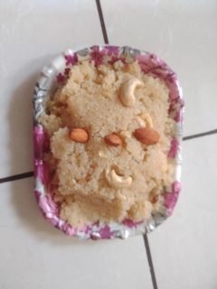 सूजी का हलवा (sooji ka halwa recipe in Hindi) रेसिपी मुख्य फोटो