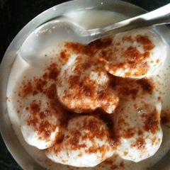 A picture of Dahi Vada.