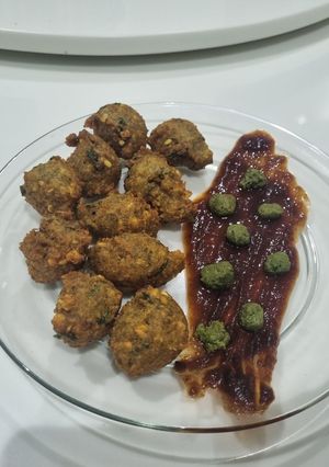 A picture of Crispy moong dalvada.
