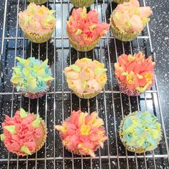 A picture of Spring-time chocolate cupcakes.