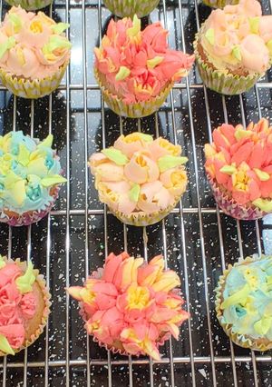 A picture of Spring-time chocolate cupcakes.