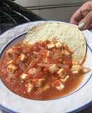 Queso panela en salsa
